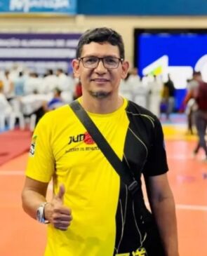 c3f36f_7ec1c3ea2f2142c2bb8aabe28376b3c7~mv2