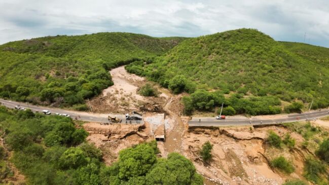 piranhas-forca-tarefa-trabalha-para-restabelecer-fluxo-no-centro-historico-e-al-225-ate-sexta-feira